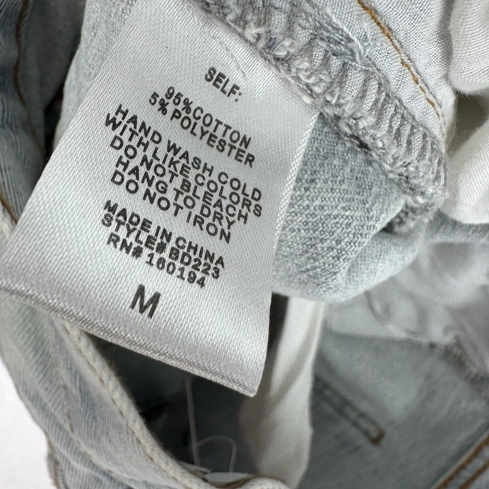 By Together‎ Light Wash Button Fly Denim Jean Shorts Size Medium Cut Off NWT